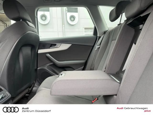 Audi A4 40 TFSI Avant Quattro S-Line