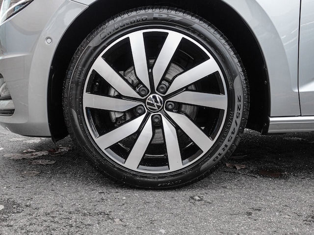 Volkswagen Touran 1.5 TSI DSG