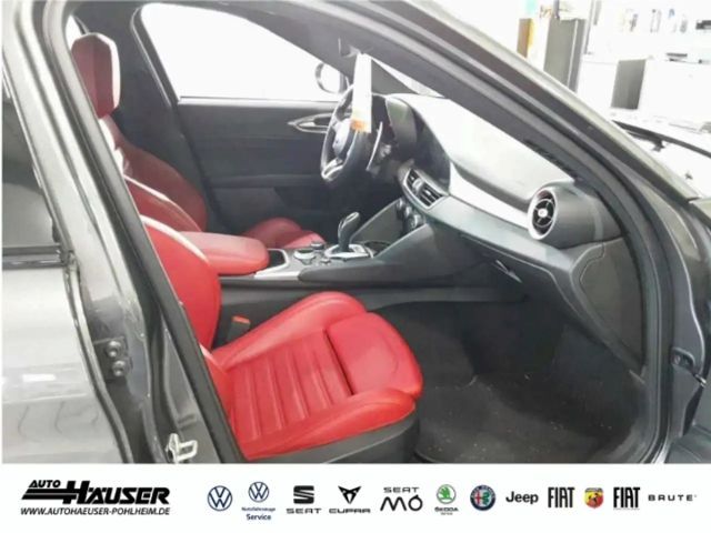 Alfa Romeo Giulia Q4 Turbo Veloce