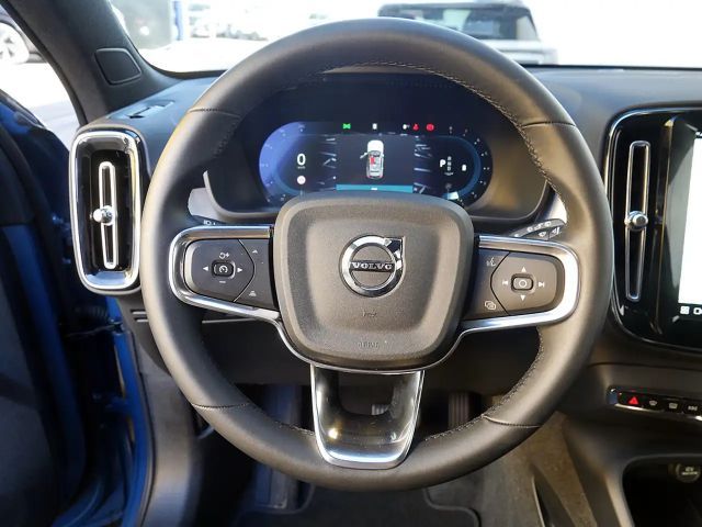 Volvo XC40 Dark Plus