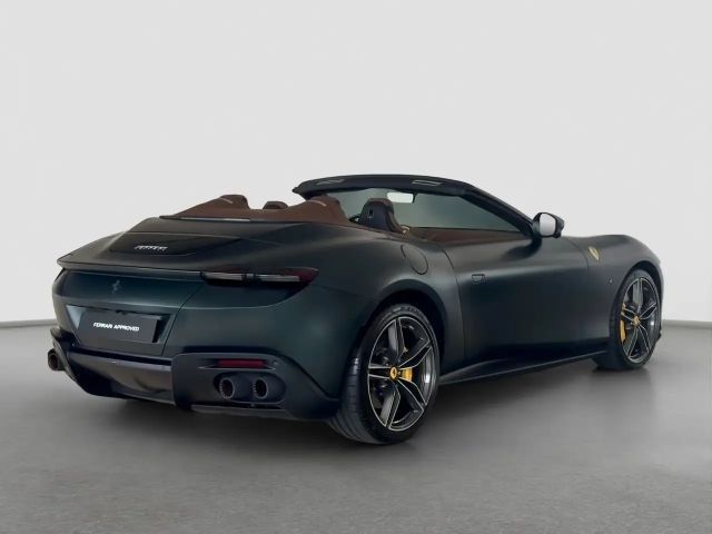 Ferrari Roma Spider