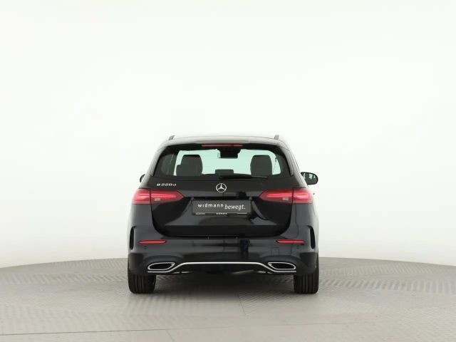 Mercedes-Benz B 220 AMG Line B 220 d