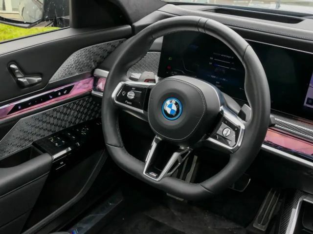 BMW 750 M-Sport Sedan