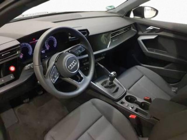 Audi A3 30 TFSI Sedan