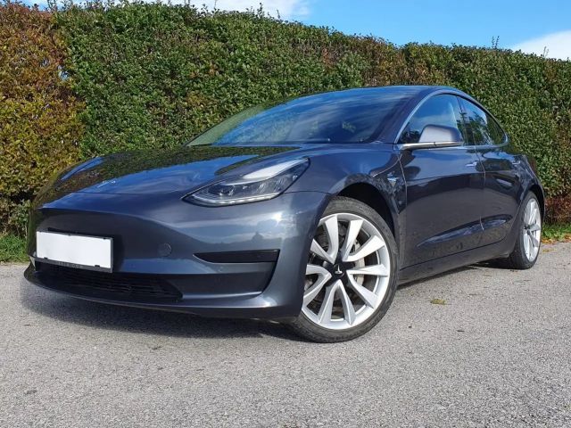 Tesla Model 3 RWD Standard Range