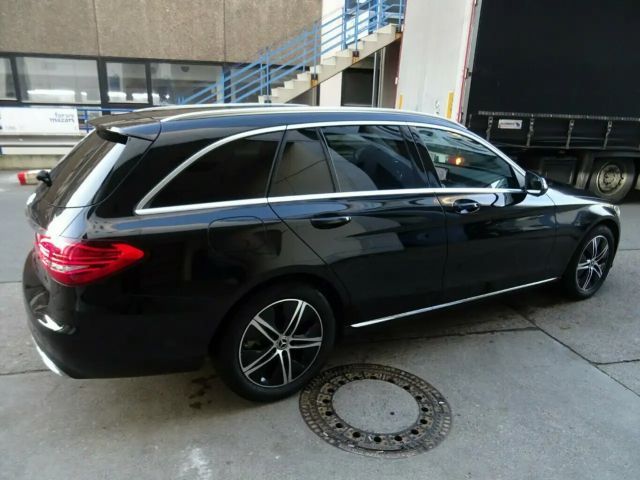 Mercedes-Benz C 220 AVANTGARDE C 220 d Estate