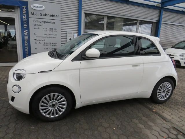 Fiat 500e Basis 42kWh Klimaautomatik DAB Tempomat