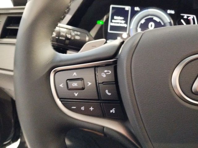 Lexus ES Business Line