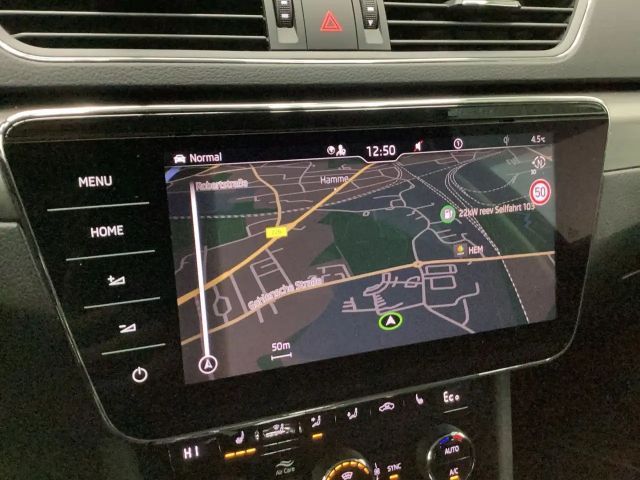 Skoda Superb 1.4 TSI Ambition Combi iV