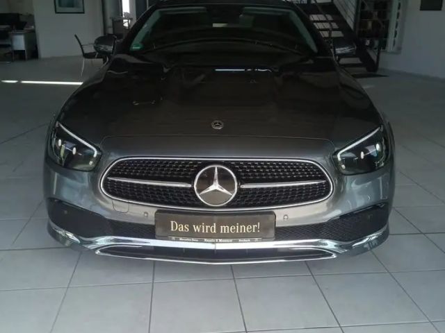 Mercedes-Benz E 220 AVANTGARDE Coupé E 220 d