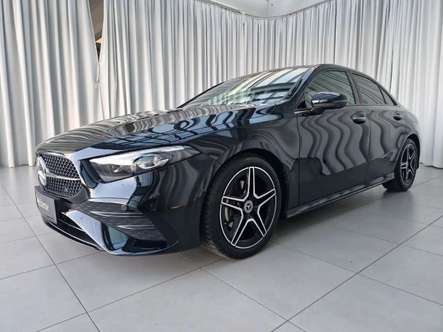 Mercedes-Benz A 180 AMG Line