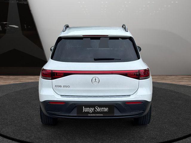Mercedes-Benz EQB 250
