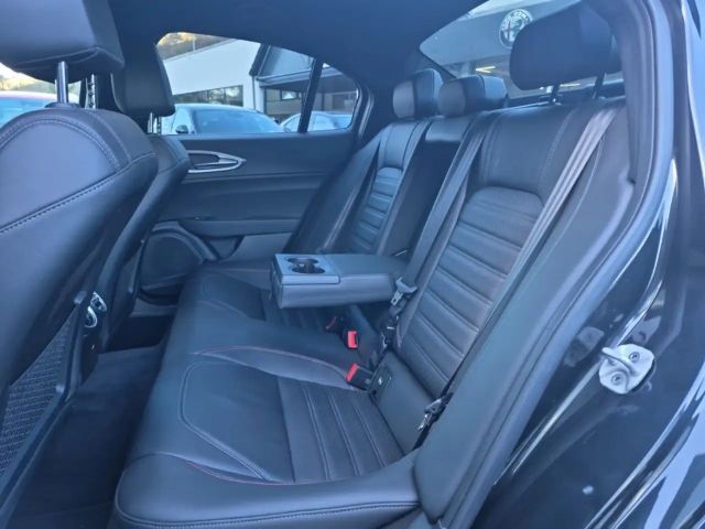 Alfa Romeo Giulia Q4