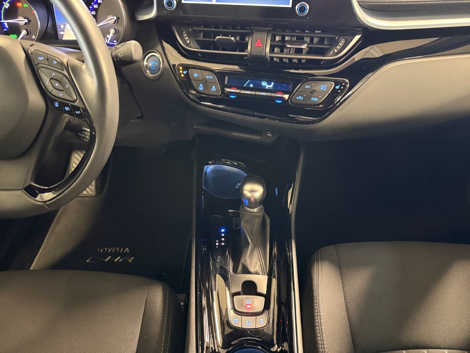 Toyota C-HR 5-deurs Team D