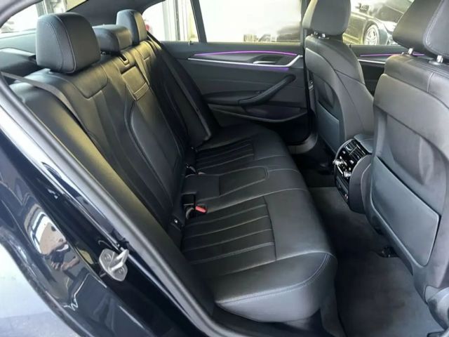 BMW 530 530d M-Sport Sedan xDrive