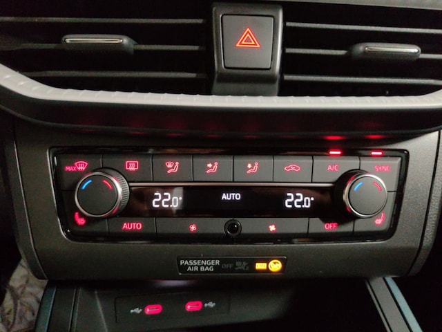 Seat Arona Xperience 1,0 TSI Navi Digitales Cockpit LED Sperrdiff. ACC Apple CarPlay Android Auto