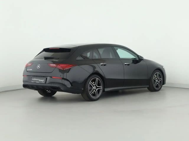 Mercedes-Benz CLA 200 Shooting Brake