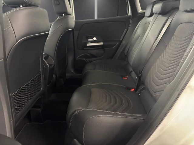 Mercedes-Benz GLA 180 Progressive