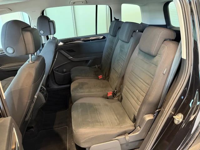 Volkswagen Touran 1.5 TSI Highline