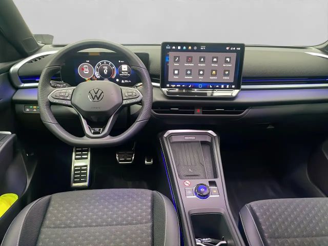Volkswagen T-Roc 1.5 eTSI DSG R-Line