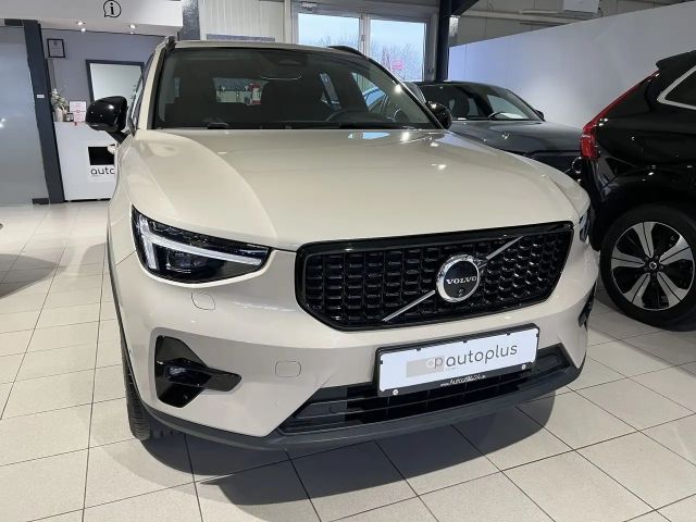 Volvo XC40 Dark Plus