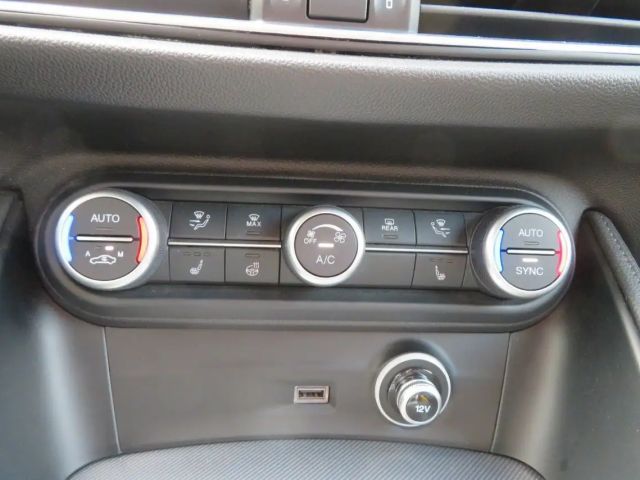 Alfa Romeo Stelvio Q4 Veloce