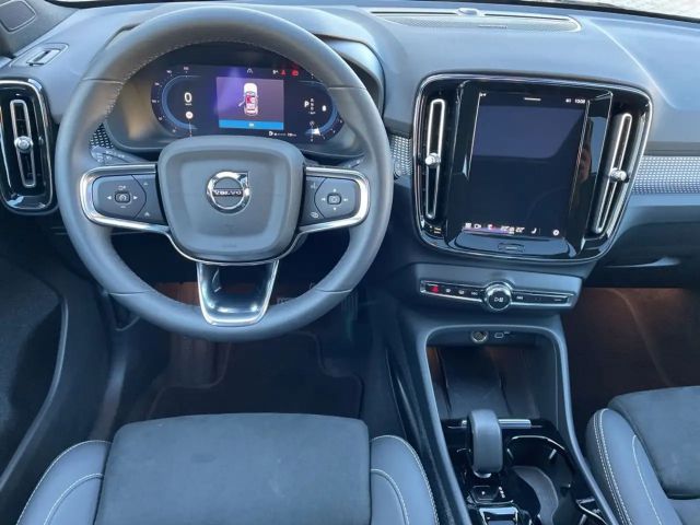 Volvo XC40 Dark Plus