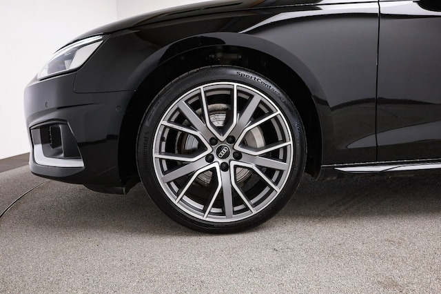 Audi A4 40 TFSI Avant S-Tronic