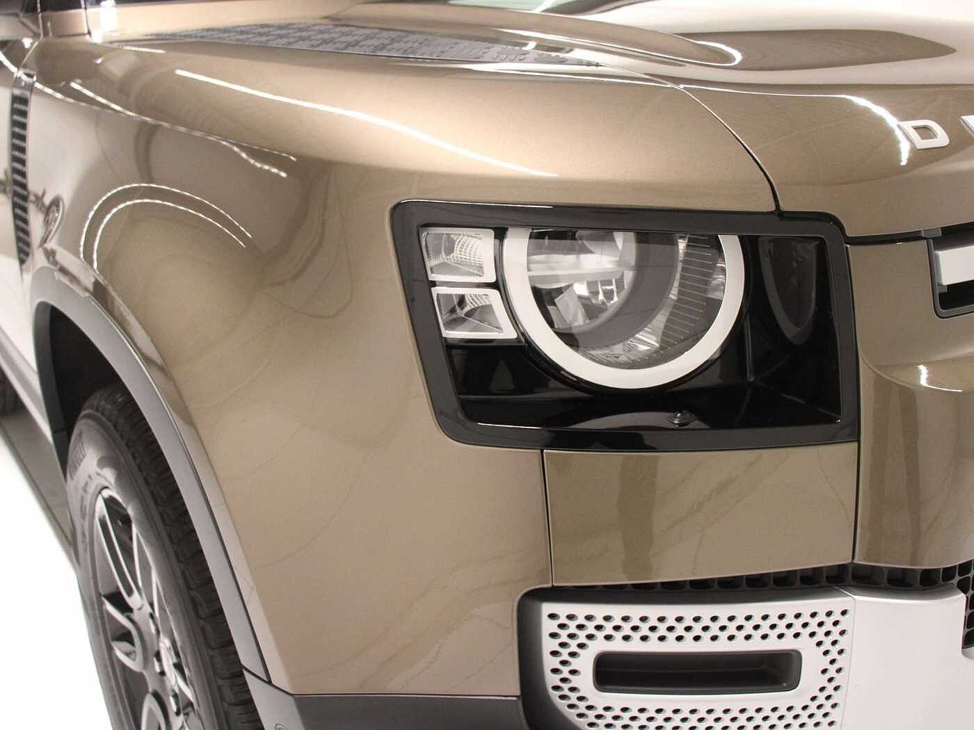 Land Rover Defender 90 S