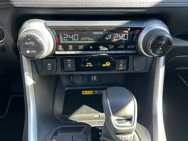 Toyota RAV4 Active Hybride