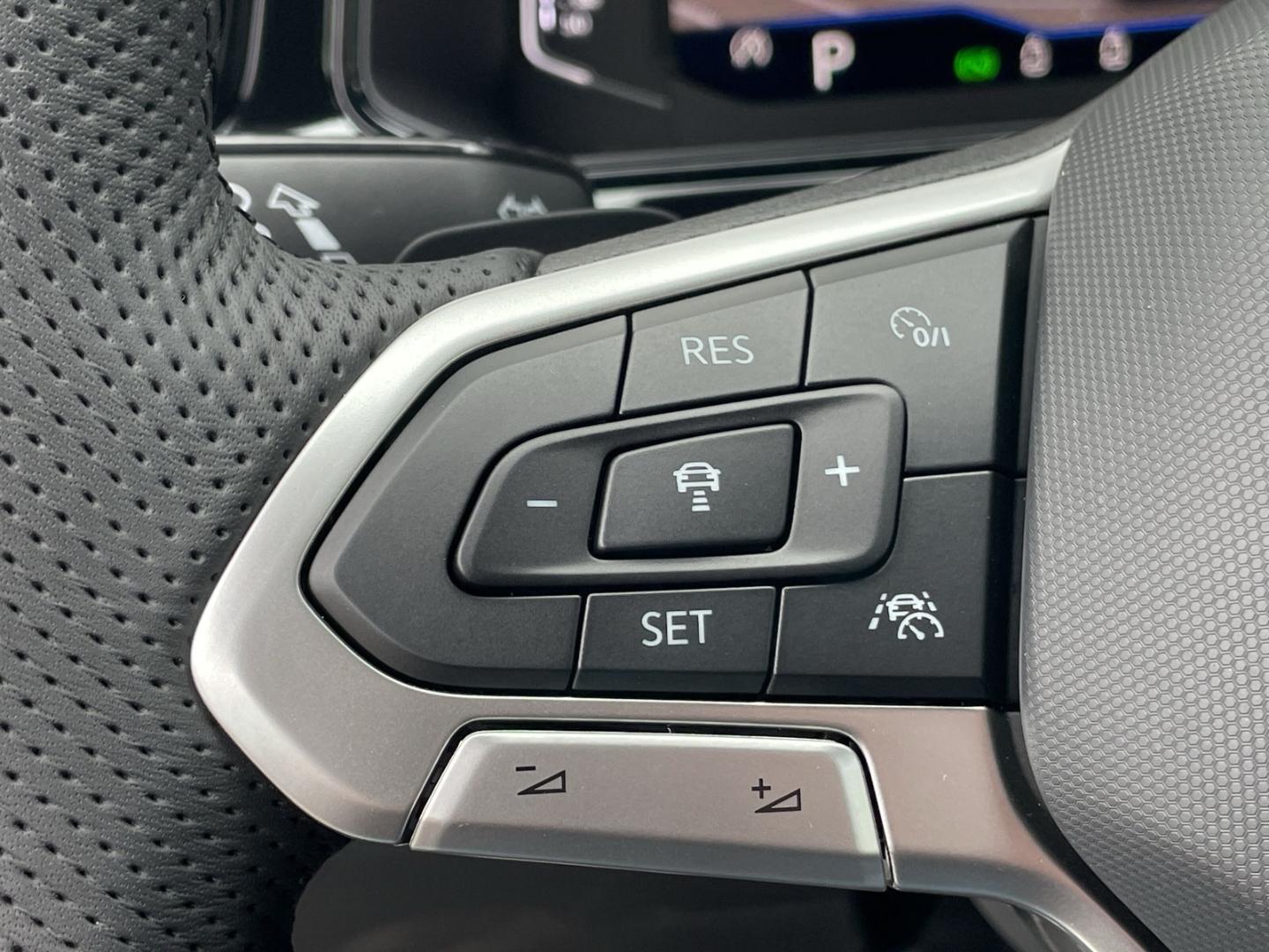 Volkswagen T-Roc 1.5 TSI Cabriolet DSG R-Line