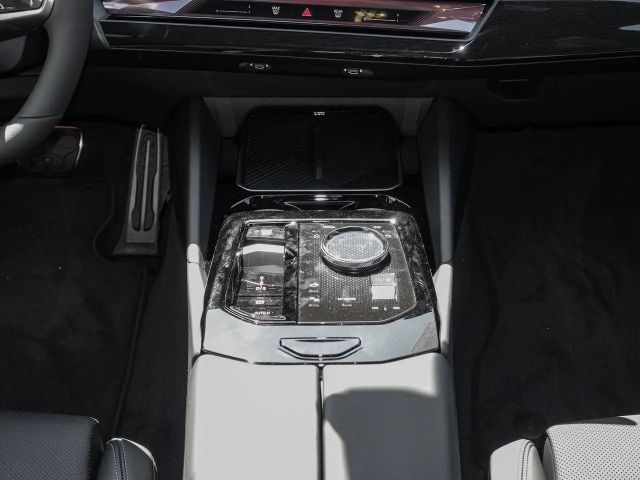 BMW 520 520d M-Sport Sedan