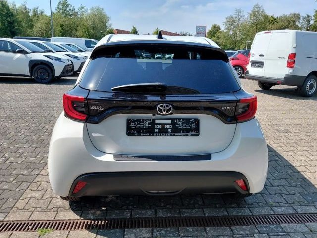 Toyota Yaris Hatchback Hybride VVT-i