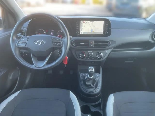 Hyundai i10 1.0