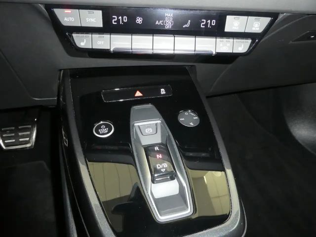 Audi Q4 e-tron Business