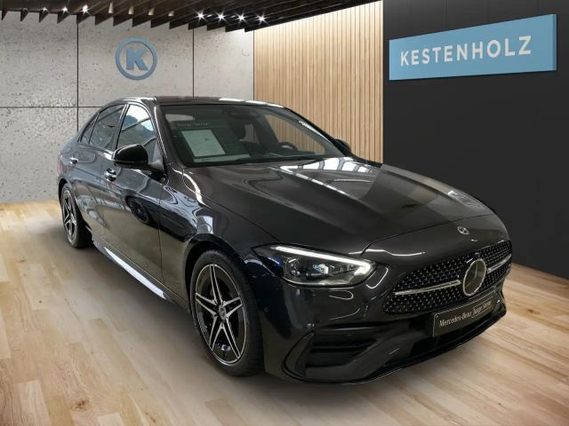 Mercedes-Benz C 200 AMG Line Sedan