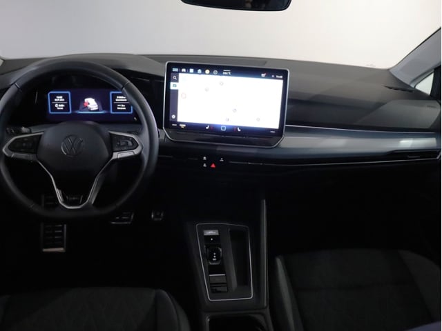 Volkswagen Golf 1.5 eTSI DSG Golf VIII Variant