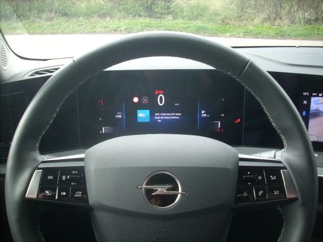 Opel Astra Elegance business+