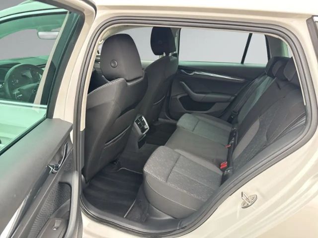 Skoda Octavia 2.0 TDI Combi Style Style