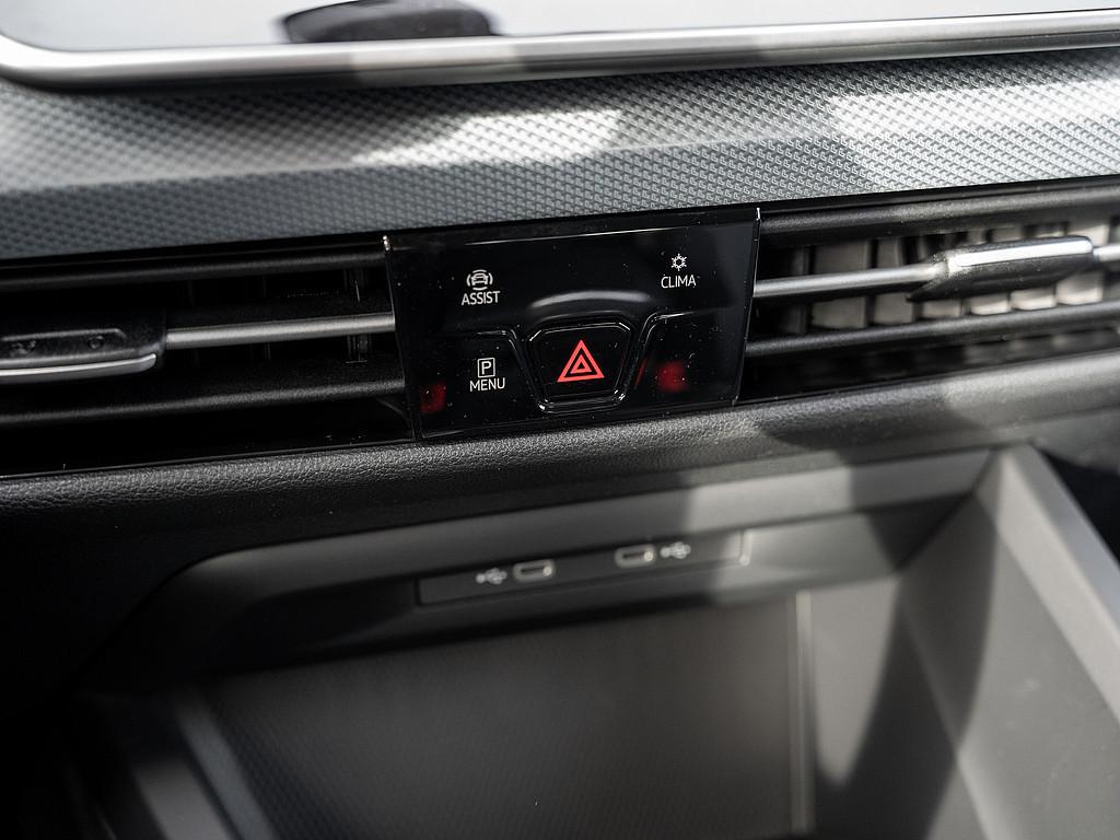 Volkswagen Golf 1.5 TSI Golf VIII