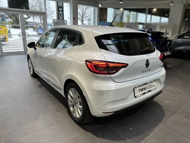Renault Clio E-Tech Intens