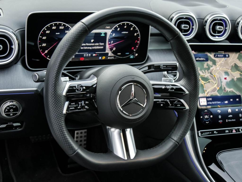 Mercedes-Benz C 200 AMG Line Sedan