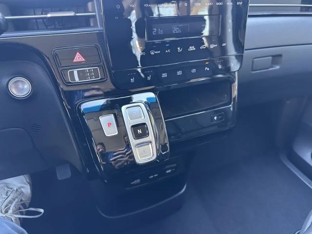 Hyundai Staria Trend