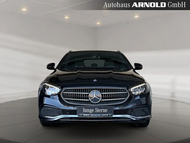 Mercedes-Benz E 220 AVANTGARDE E 220 d Estate