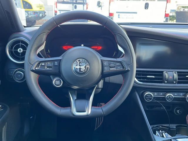 Alfa Romeo Giulia Q4