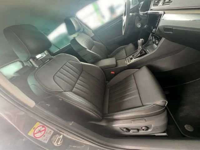 Skoda Superb 2.0 TDI Combi