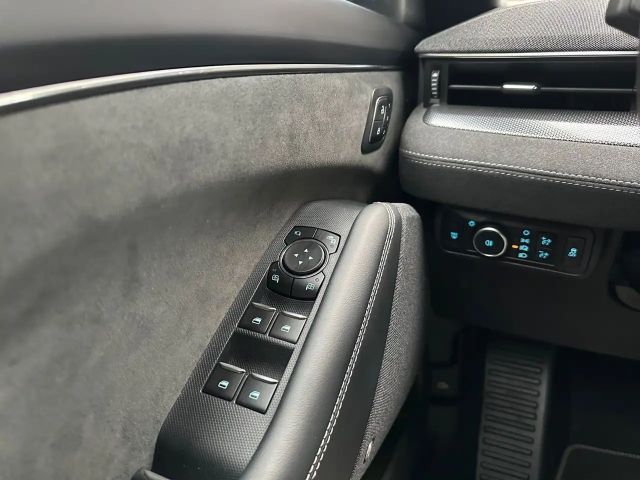 Ford Mustang Mach-E AWD GT