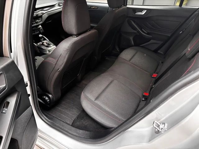 Ford Focus ST Line Wagon