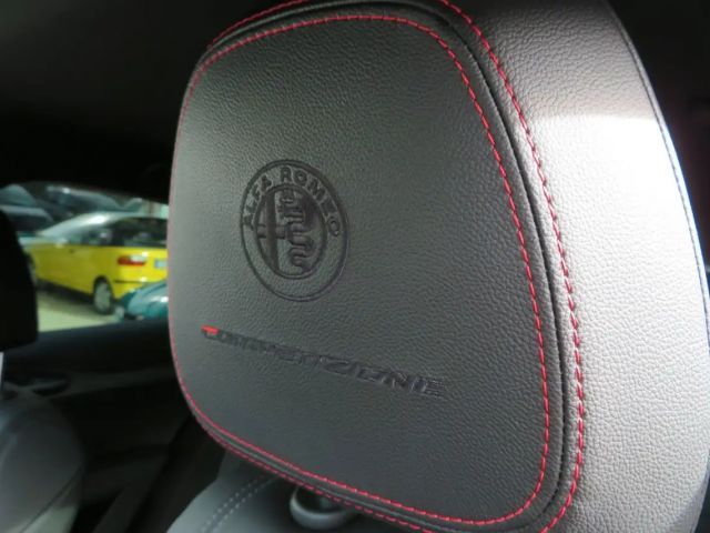 Alfa Romeo Stelvio Q4