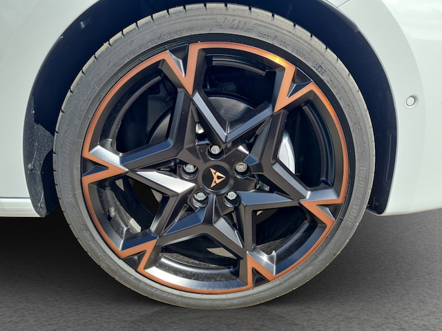 Cupra Leon DSG e-Hybrid